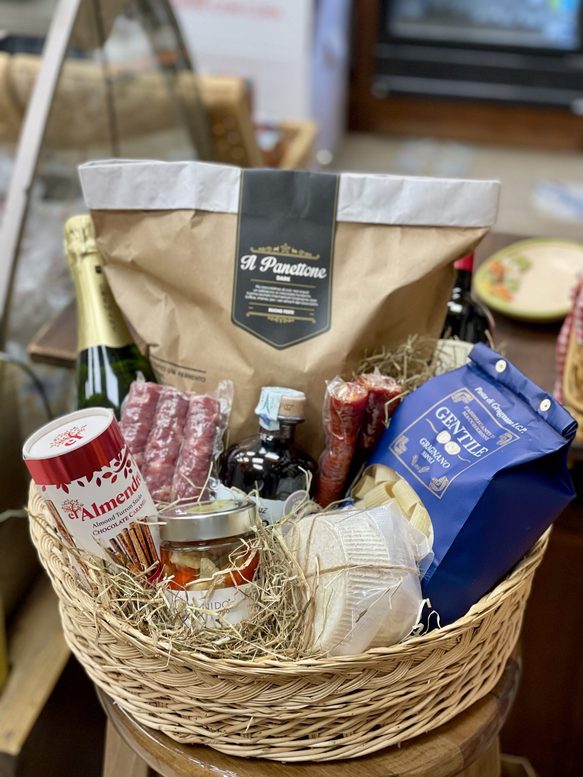 Maxi cesto natalizio in vimini - immagine 4