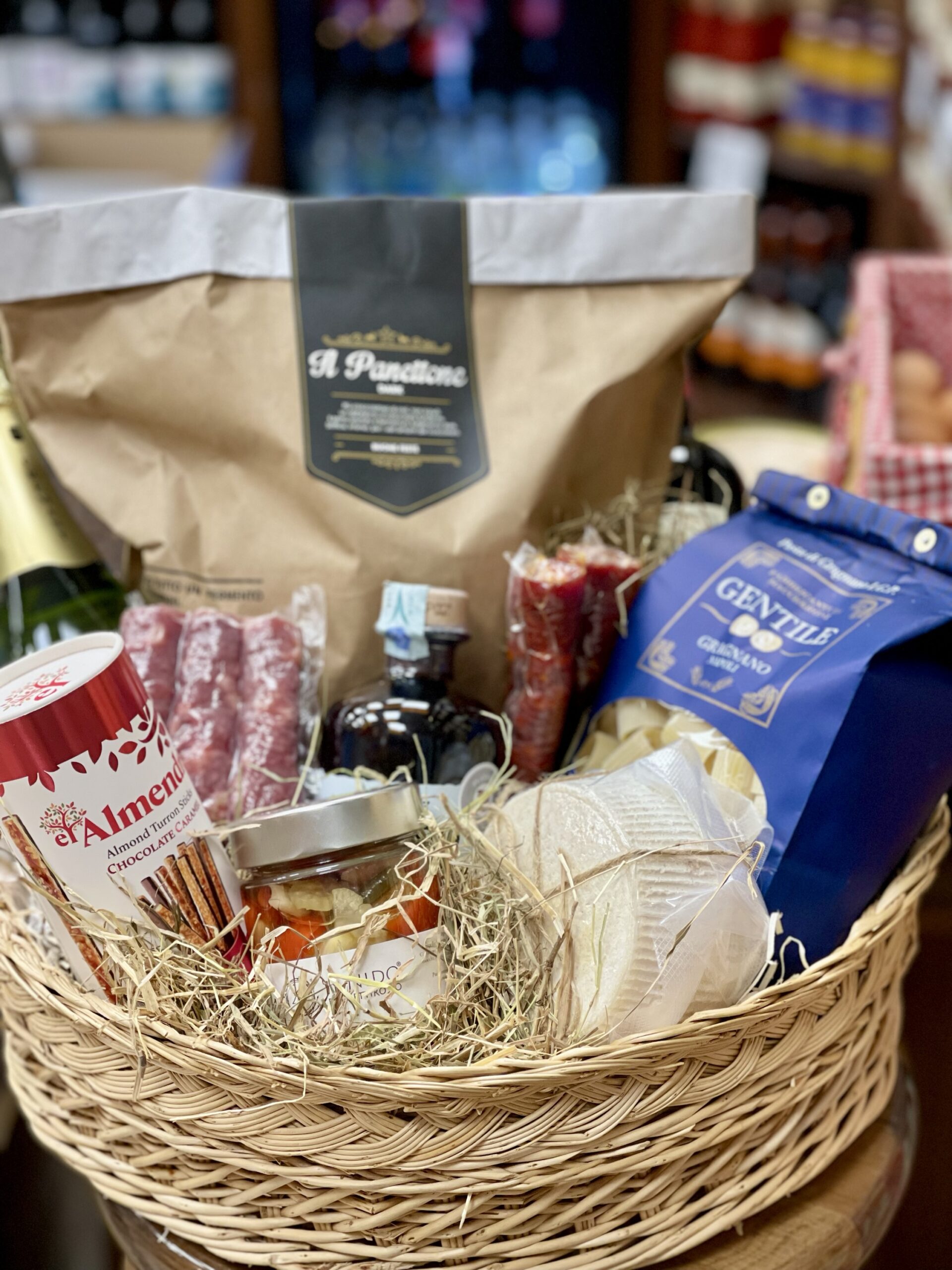 Maxi cesto natalizio in vimini - immagine 3